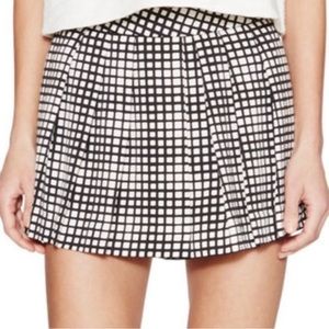 L’Agence pleated checked shorts